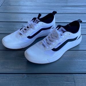 VANS ULTRARANGE EXO SHOE